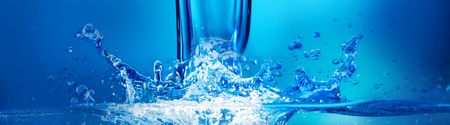 1440 by 400 pixels water splash banner, commercial foodservice