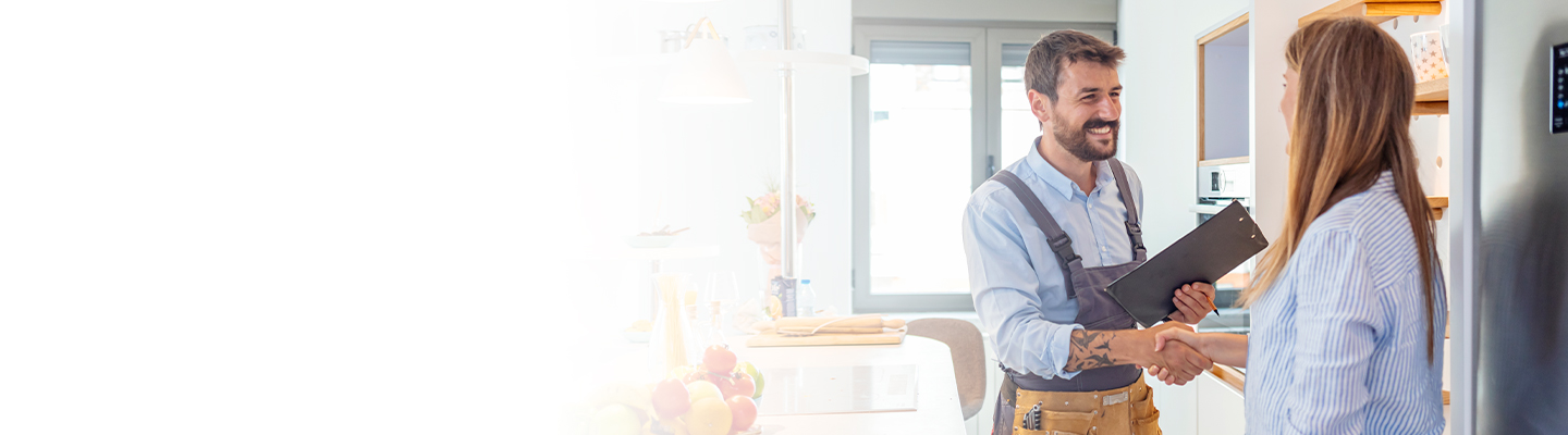 Hero Image plumber-with-customer-banner.jpg