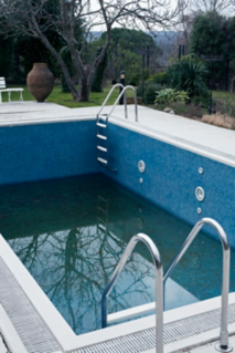 drained pool