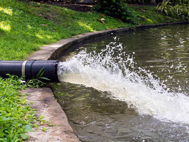 Drain pipe with flowing water