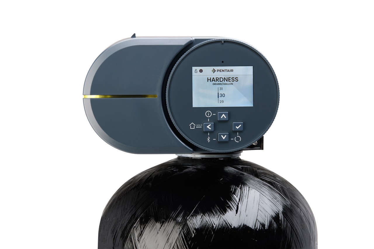 Fleck AiQ Powerhead on white background